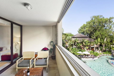 Temple 304 Modern Spacious Palm Cove Resort - Accommodation Newcastle 1