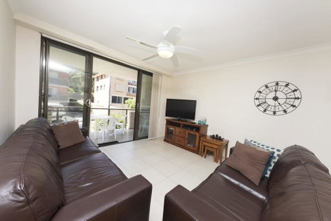 Tenerife 2 , Forster - Accommodation Newcastle 2