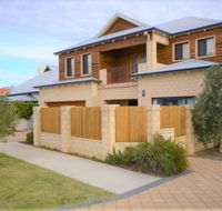 Terrific Townhouse - Accommodation Newcastle