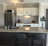 The Baltimore - Family Home Getaway - Accommodation Newcastle