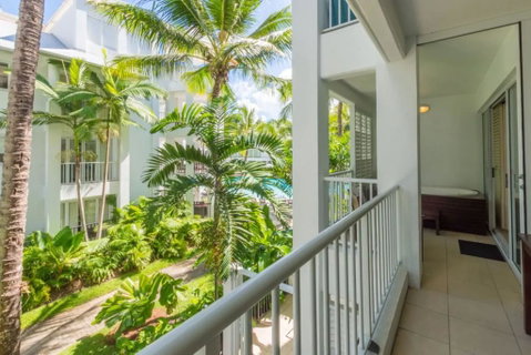 The Beach Club  -  Luxury Private Apartments - Accommodation Newcastle 2