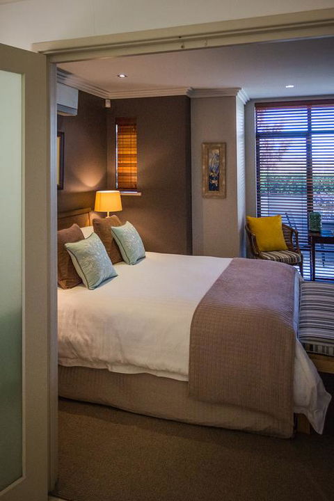 The Beach House At Bayside - Accommodation Newcastle 3