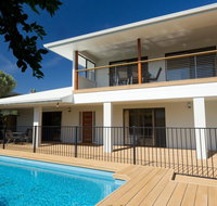 The Beach House at One Mile - 6 Burrawong