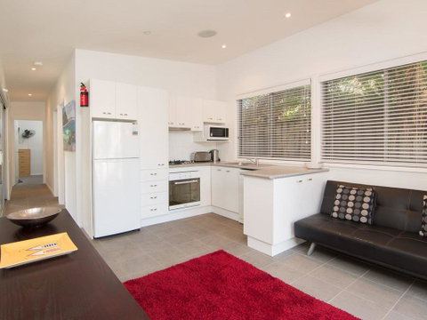 The Beach Shack - Accommodation Newcastle 1