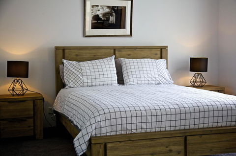 Penguin Beachfront Apartments - Accommodation Newcastle 25