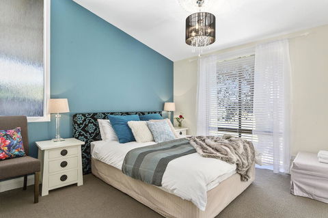 Birch Lane - Accommodation Newcastle 12