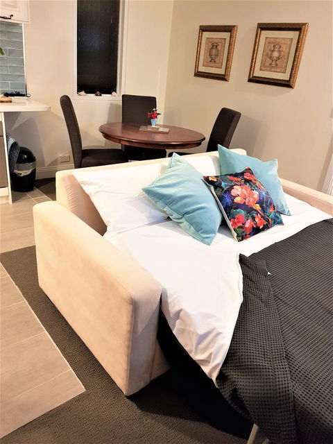 Birch Lane - Accommodation Newcastle 16
