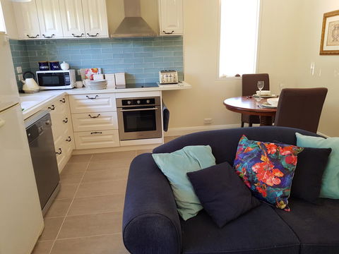 Birch Lane - Accommodation Newcastle 33