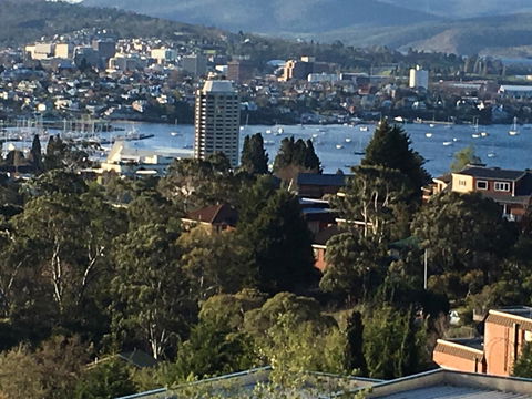 The Lookout - Accommodation Newcastle 1