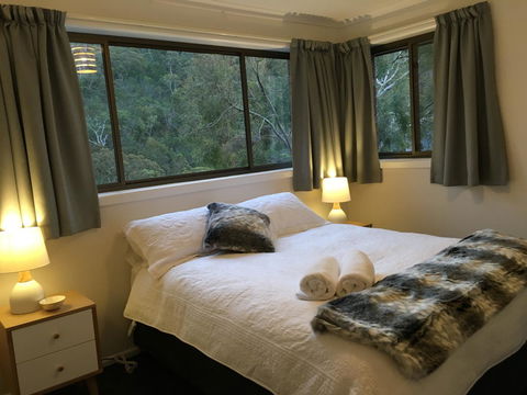 The Lookout - Accommodation Newcastle 12