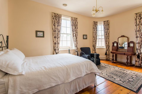 Grand Old Duke - Accommodation Newcastle 26