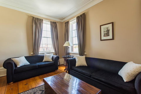 Grand Old Duke - Accommodation Newcastle 19