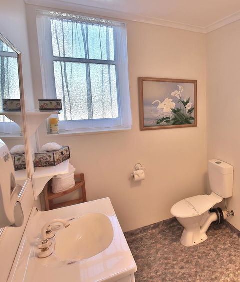Stamps Of Stanley - Accommodation Newcastle 22
