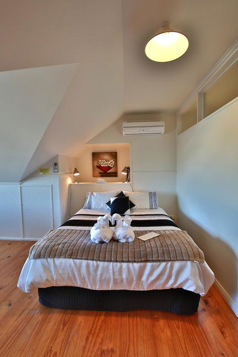 Stamps Of Stanley - Accommodation Newcastle 9