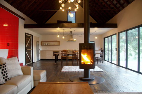 BIG.SHED.HOUSE - Accommodation Newcastle 3