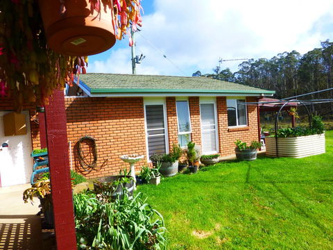 Quamby Pines Chalet - Accommodation Newcastle 22