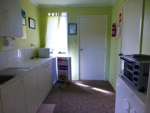 Quamby Pines Chalet - Accommodation Newcastle 6