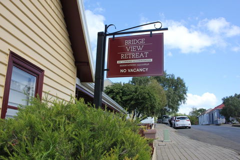 Bridge View Retreat - Accommodation Newcastle 11