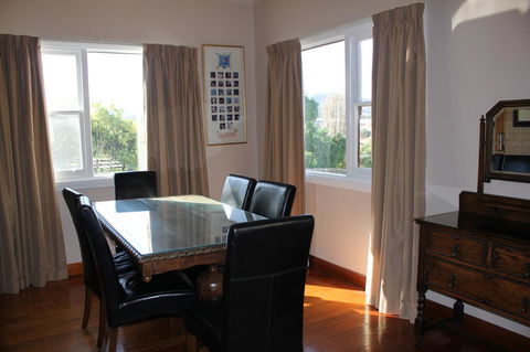 Bridge View Retreat - Accommodation Newcastle 22