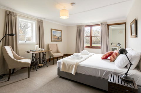 Ratho Farm - Accommodation Newcastle 0