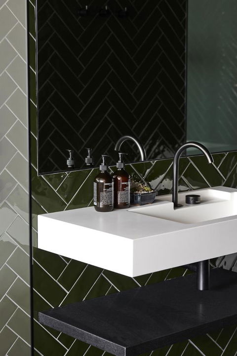 Moss Hotel - Accommodation Newcastle 7