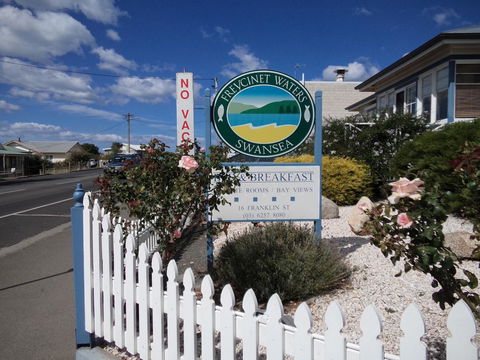 Freycinet Waters - Accommodation Newcastle 2