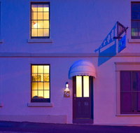 Lotus Gogh Apartment - Accommodation Newcastle