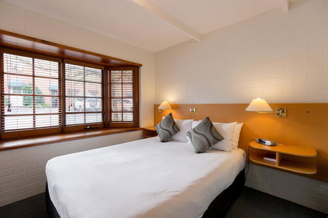 Bay Hotel Apartments - Accommodation Newcastle 1