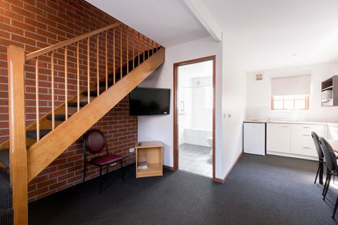 Bay Hotel Apartments - Accommodation Newcastle 7