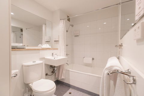 Bay Hotel Apartments - Accommodation Newcastle 22
