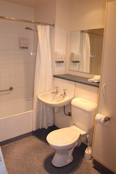 Bay Hotel Apartments - Accommodation Newcastle 27