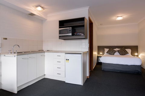 Bay Hotel Apartments - Accommodation Newcastle 23