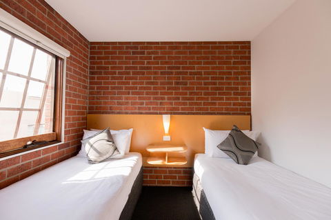 Bay Hotel Apartments - Accommodation Newcastle 11