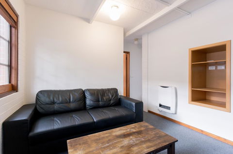 Bay Hotel Apartments - Accommodation Newcastle 2