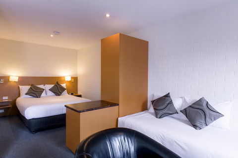 Bay Hotel Apartments - Accommodation Newcastle 13