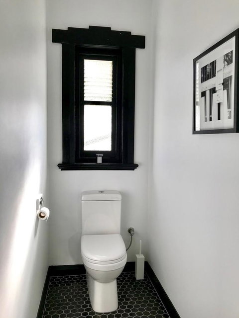 Devine Stays - Rupert #1 NOHO Art Apartment - Accommodation Newcastle 13