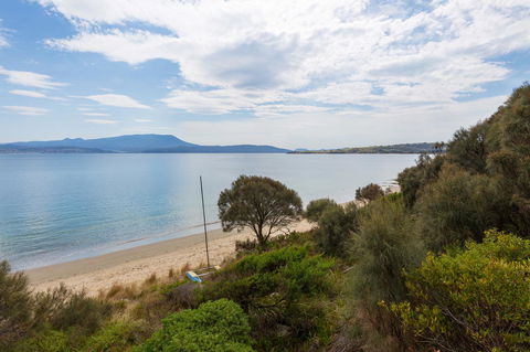 Blessington Beach Retreat - Accommodation Newcastle 36