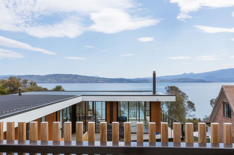 Blessington Beach Retreat - Accommodation Newcastle 40