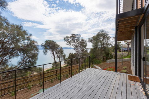 Blessington Beach Retreat - Accommodation Newcastle 34