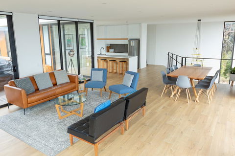 Blessington Beach Retreat - Accommodation Newcastle 3
