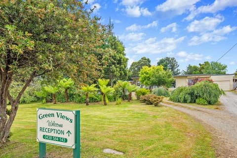 Green Views - Accommodation Newcastle 10
