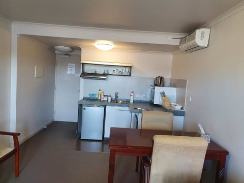 Battery Point Apartment With Car Park - Accommodation Newcastle 13