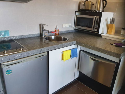 Battery Point Apartment With Car Park - Accommodation Newcastle 14