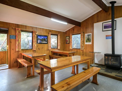 Discovery Parks - Cradle Mountain - Accommodation Newcastle 12