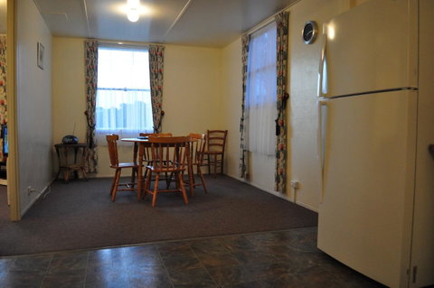 GreenGate Cottages - Accommodation Newcastle 13