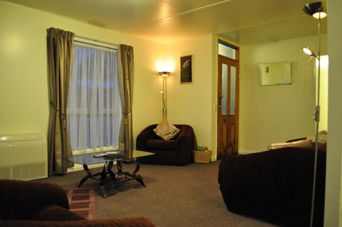 GreenGate Cottages - Accommodation Newcastle 24