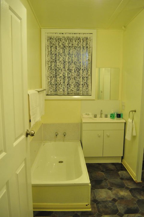 GreenGate Cottages - Accommodation Newcastle 29
