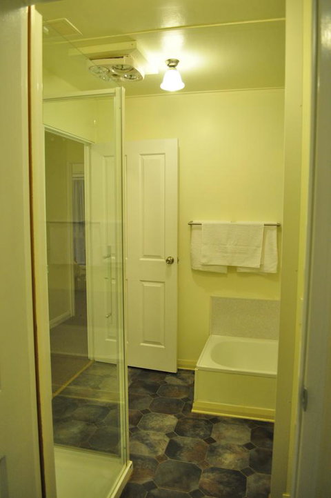 GreenGate Cottages - Accommodation Newcastle 28