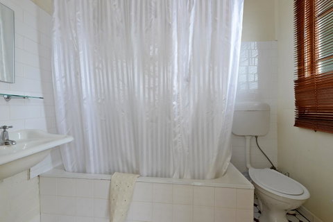 Edinburgh Gallery Bed & Breakfast - Accommodation Newcastle 36