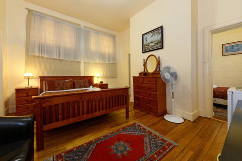 Edinburgh Gallery Bed & Breakfast - Accommodation Newcastle 14